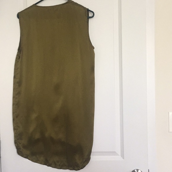 Assymetrical olive green silk tunic - Picture 2 of 5